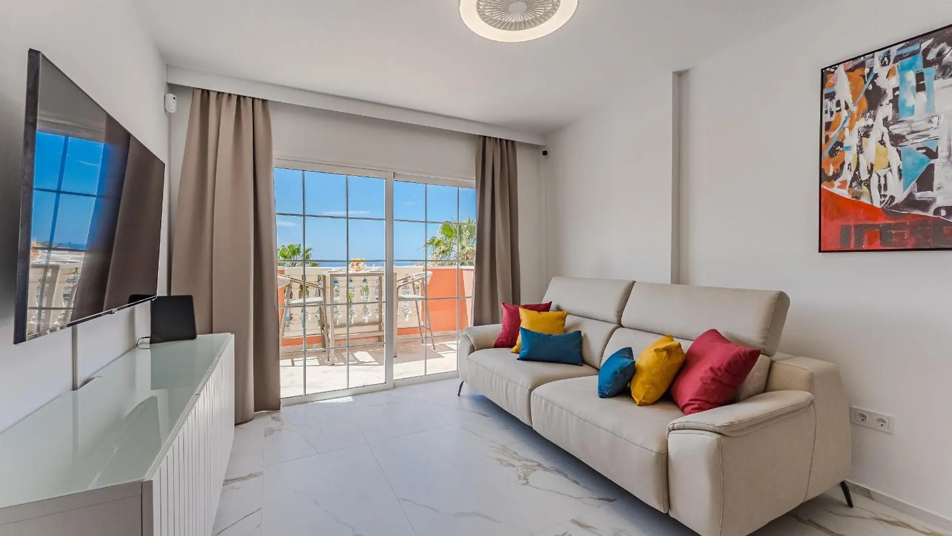 Summer Dreams Sea View Apartment Arona  Spanien